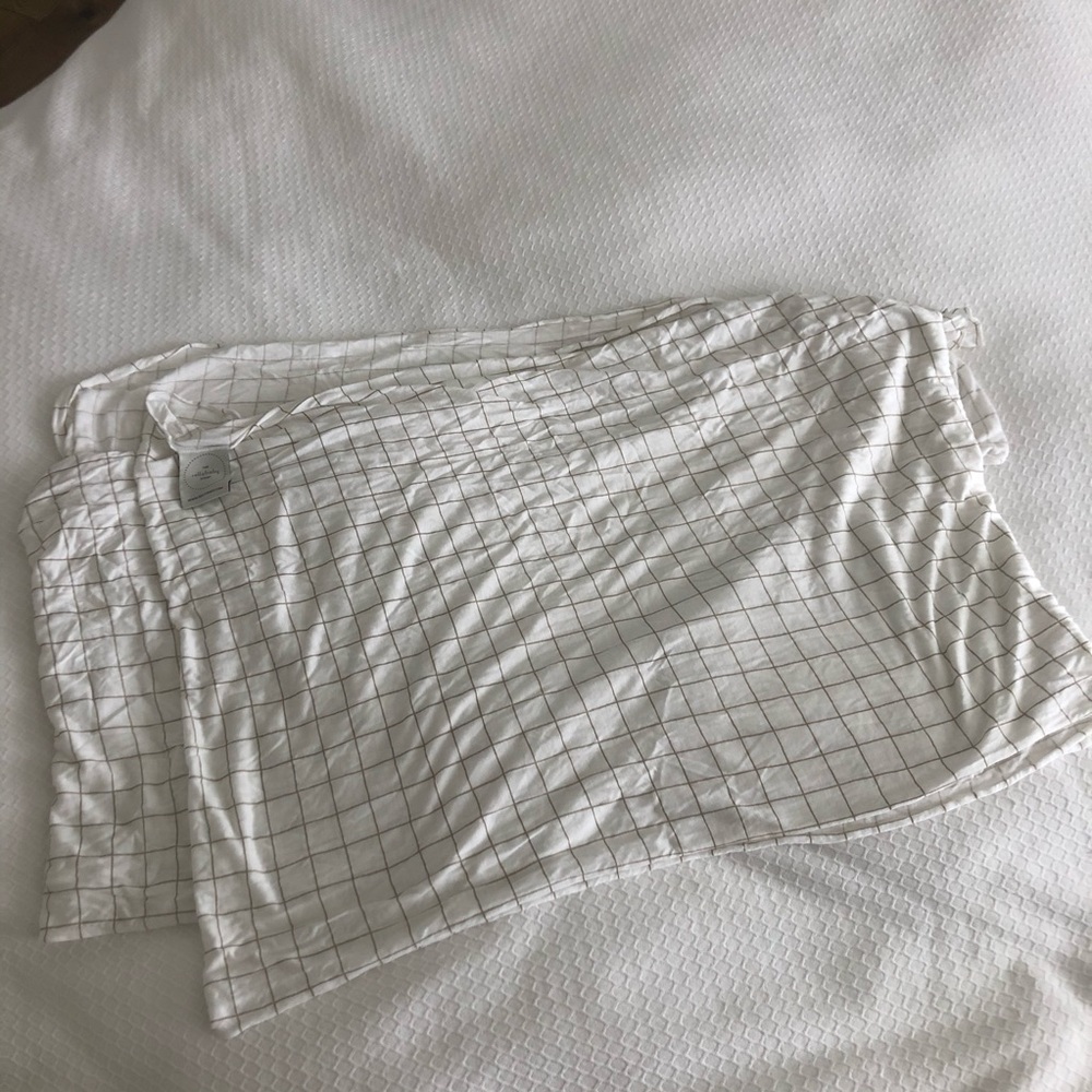 White and light beige Solly Baby Wrap